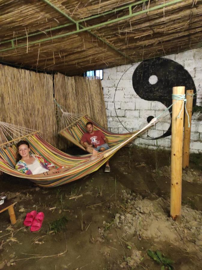 Pinegroove Hostel Vlora Ngoại thất bức ảnh