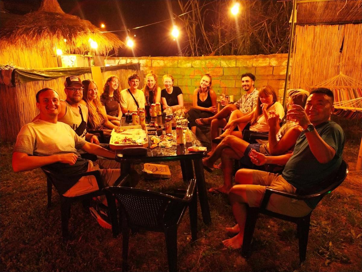 Pinegroove Hostel Vlora Ngoại thất bức ảnh