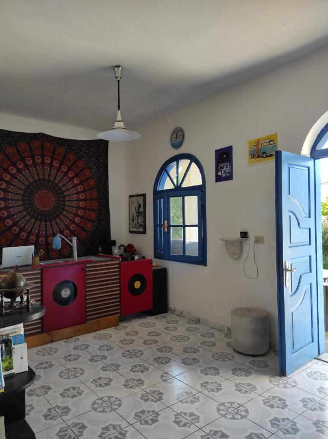Pinegroove Hostel Vlora Ngoại thất bức ảnh