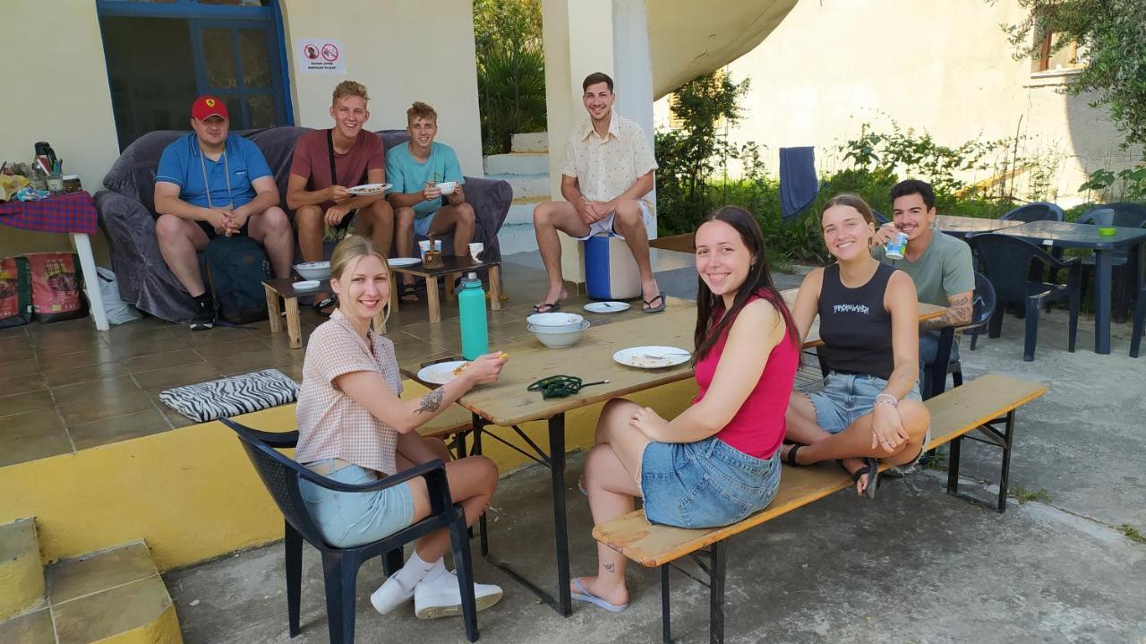 Pinegroove Hostel Vlora Ngoại thất bức ảnh