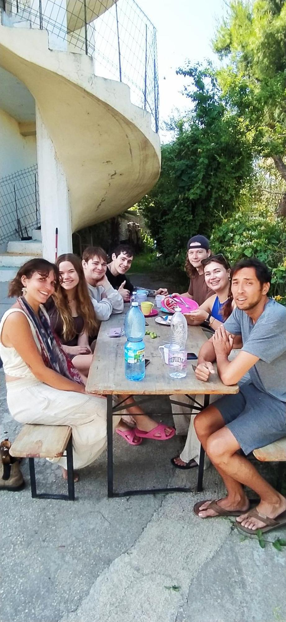 Pinegroove Hostel Vlora Ngoại thất bức ảnh